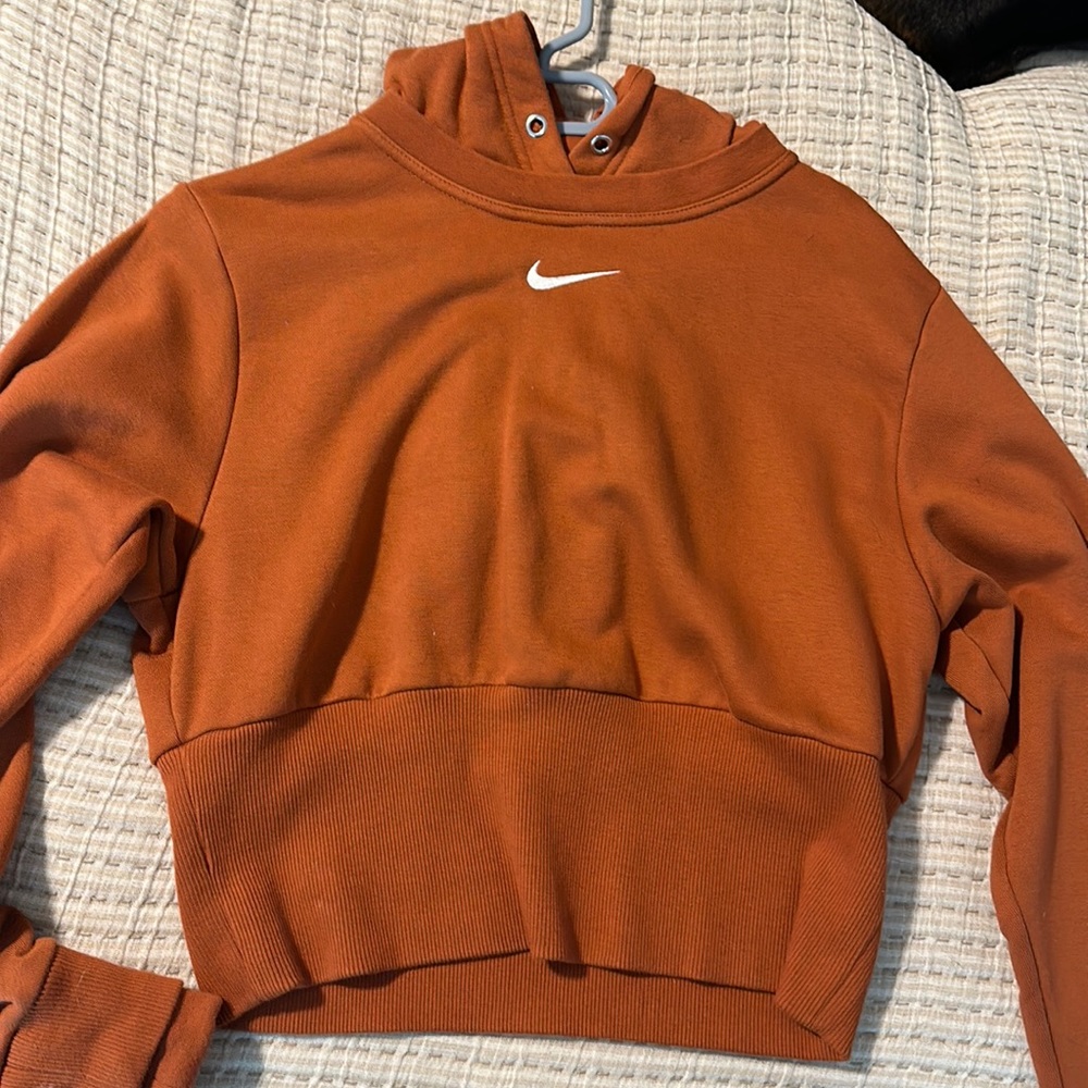 Orange cropped Nike Swweatshirt